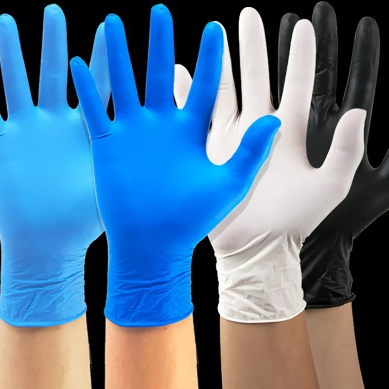 Bốn bàn tay đeo găng tay y tế dùng một lần các màu xanh nhạt, xanh dương, trắng và đen